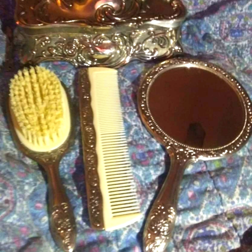 4pc vintage silver vanity beauty set